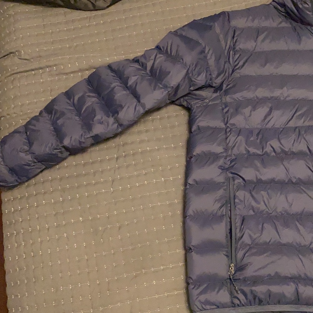 Blue puffer jacket - Picture 3 of 4
